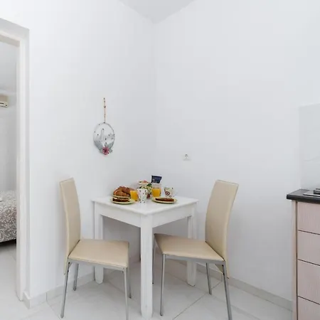 شقة فندقية Averto Corfu 3*