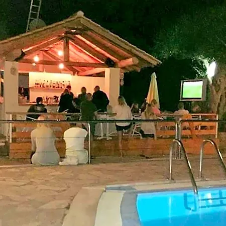 Averto Corfu Ξενοδοχείο με διαμερίσματα Δασιά