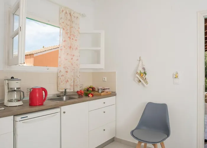 Apart-hotel Averto Corfu 3*