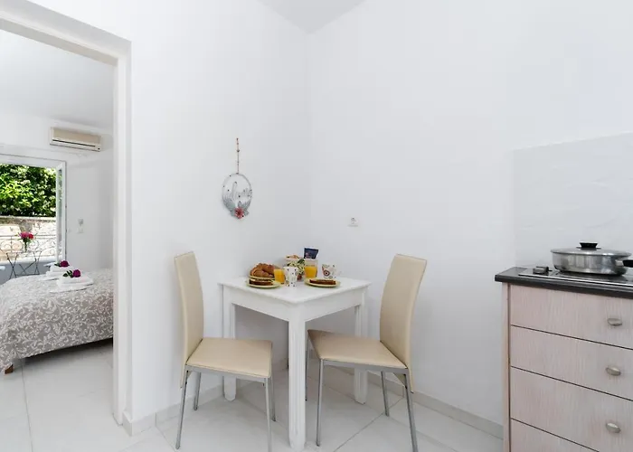Apart-hotel Averto Corfu 3*